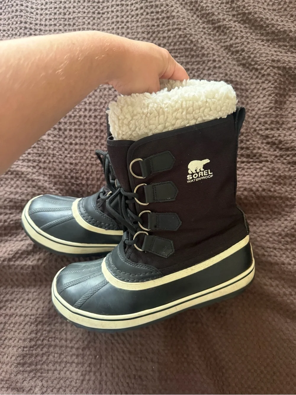 SOREL women’s Waterproof Winter Boots with Sherpa Lining